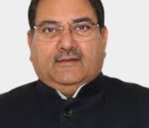 By stamping the hands of farmers to get DAP, the BJP government is treating them like criminals: Chaudhary Abhay Singh Chautala