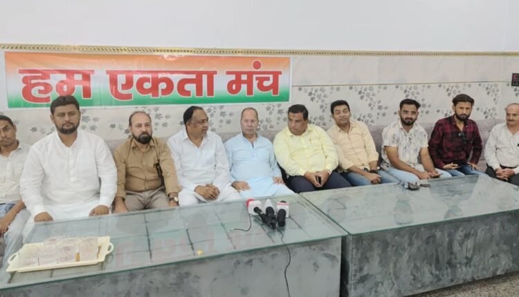 Former MLA Afroz Ali Khan met HAM Ekta Manch National President Shadab Shafiq Khan.