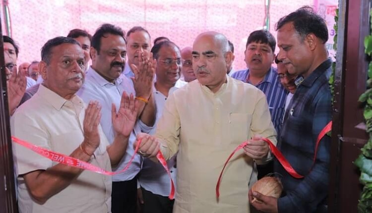 Bharat Vikas Parishad, Ballabhgarh branch inaugurated Dr. Suraj Prakash Path Lab Collection Centre.