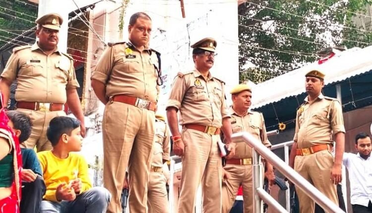 Chhath Puja: Security arrangements reviewed in Mirzapur, SSP inspects ghats