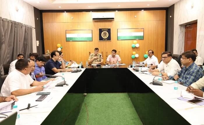 Awareness campaign organized to prevent cyber crimes, appeal to be cautious about investment and online frauds