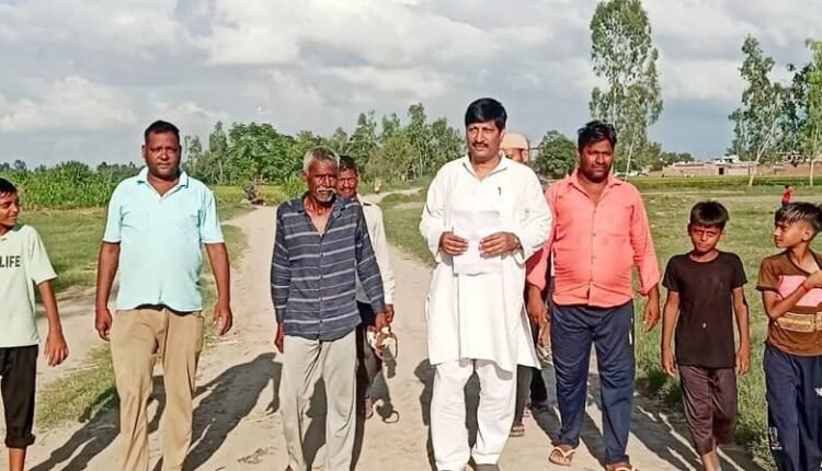 The Divisional Commissioner gave instructions to construct the road from Sainpur to Naglia Akil.