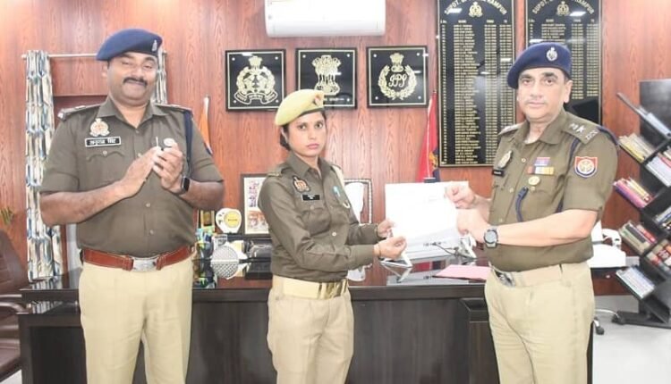 The Superintendent of Police honored the women constables who performed excellent work.
