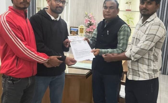 Azad Adhikar Sena protests against Delhi bomb blasts, demands Home Minister to issue white paper by December 15