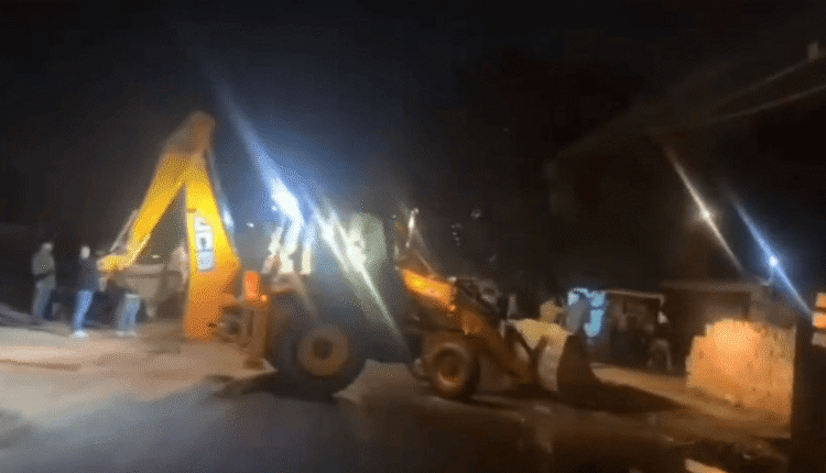 Lucknow's 'friendly police' is helpless in front of criminals, is it waiting for some major incident?