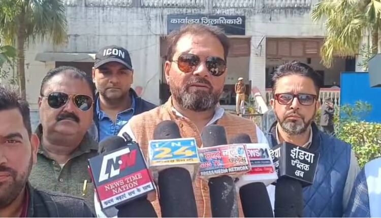 Rampur: Municipality's negligence in the construction of Paan Dariba Road, written complaint made to the District Magistrate