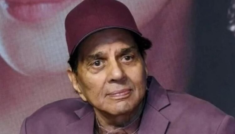 Dharmendra was discharged from the hospital after 48 hours.
