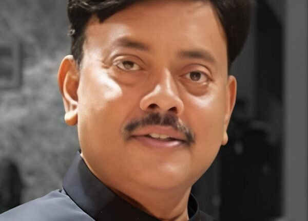 Retired IAS officer Jitendra Kumar passes away, breathed his last at PGI, Lucknow