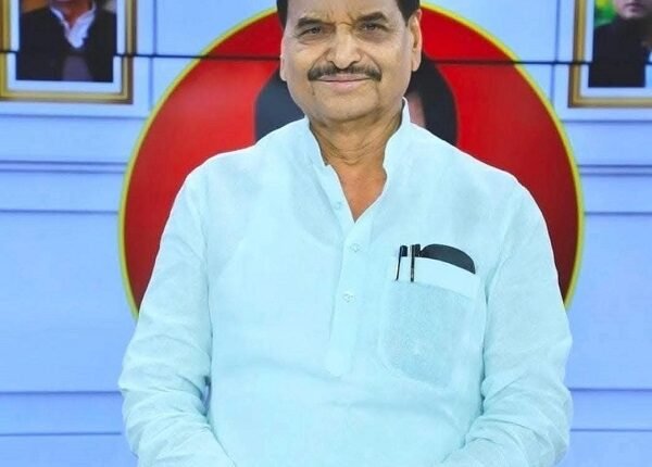 Celebration program of Badaun SP MP Aditya Yadav and Shivpal Yadav