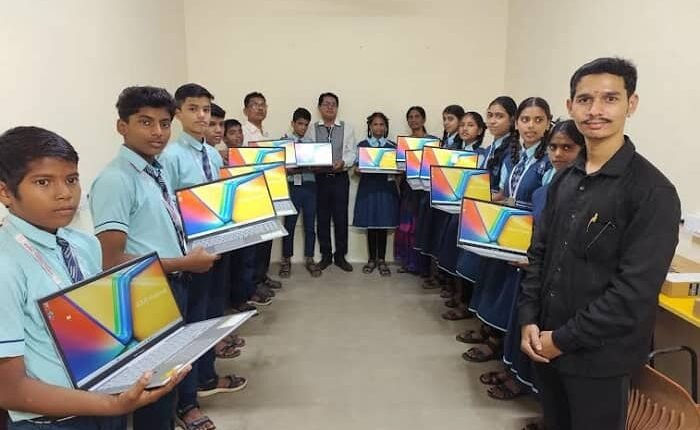 ASUS and Vidya Foundation, furthering their digital literacy mission, have launched a new digital learning center at Yashdeep Vidyalaya.