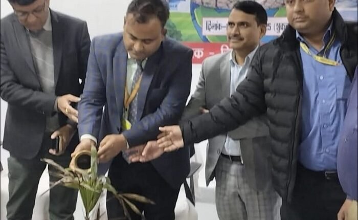 In the Jal Jeevan Hariyali quiz held in Lakhisarai, Sapna secured the first position, Charanjeet the second, and Sudhanshu the third.