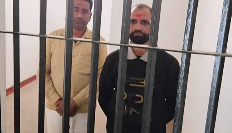 Mirzapur: Two accused arrested for assault and extortion at petrol pump