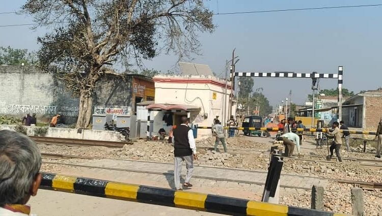 Shankarpur railway crossing closed again for track overhauling