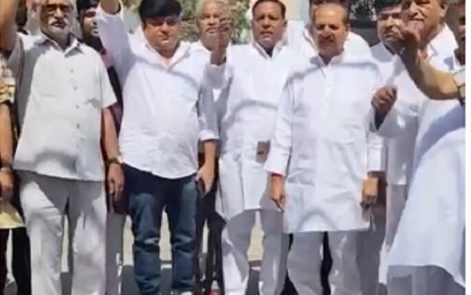 Controversy Erupts Over Allegedly Objectionable Remarks Against Chaudhary Charan Singh; RLD Workers File Case