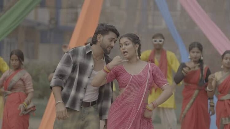 The song "Othlali" created a sensation immediately upon its release and is being immensely loved by the audience.