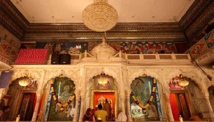 A modern "Manas Mandir" will be built at the Durgiana Temple, where the Ramayana will be recited in a digital format.