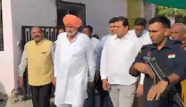 Agriculture Minister Shyam Singh Rana Arrives in Ballabhgarh, Tours the Mandi