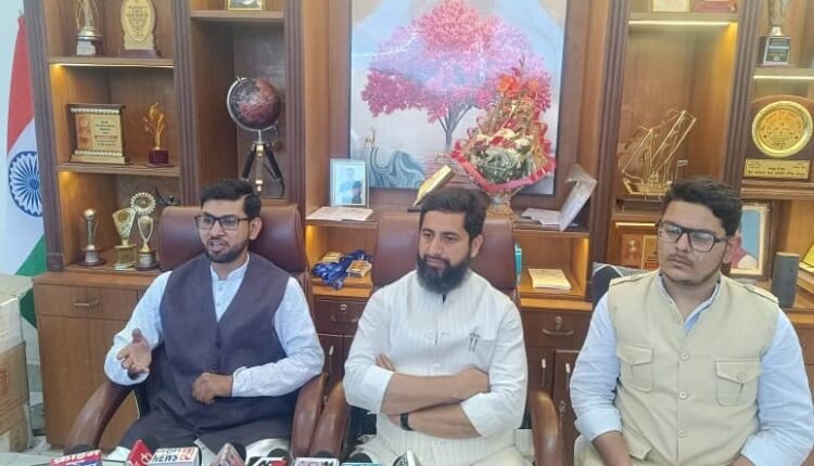 The 'Yaad-e-Tahir Faraz' All-India Mushaira will be held in Rampur on April 18; the Kila Maidan will host this grand poetic gathering.