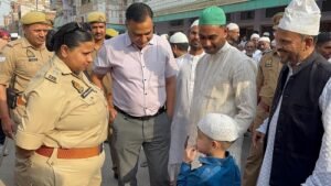 Mirzapur: The Superintendent of Police toured the urban area and issued necessary directives regarding security arrangements to the District Magistrate, aimed at ensuring the peaceful and harmonious observance of the festival of Eid-ul-Zuha (Bakrid).