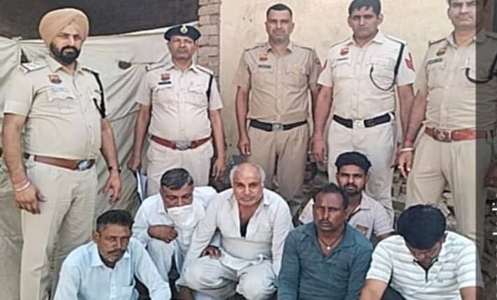 6 Accused Arrested for Gambling in a Public Place; ₹13,570 and Playing Cards Recovered