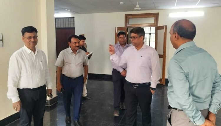 Sub-Divisional Transport Office, Badaun, Inspected by the Transport Commissioner, Uttar Pradesh