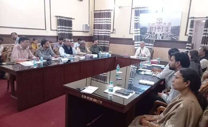 Important meeting of advisory committee related to development and planning concluded in Rampur Raza Library