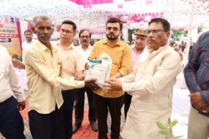 A grand natural farming workshop and farmers' meet was organized in the district.