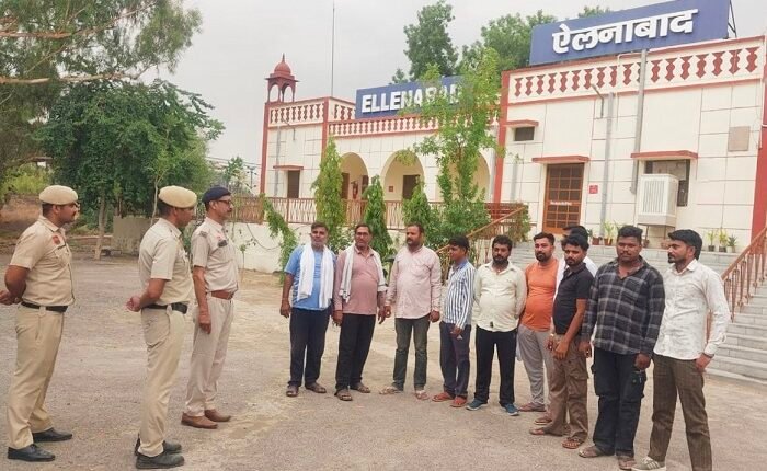 GRP's anti-drug campaign at the railway station; passengers advised to stay away from drugs.