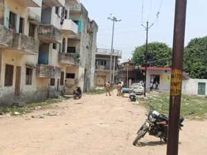 The news of Khabar Junction News had a big impact in Rampur, the EO of the administration announced to vacate 120 government houses, the process of vacating the houses started.