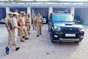 Rampur: Additional Superintendent of Police Takes Salute at Tuesday Parade; Inspects Arrangements at Police Lines