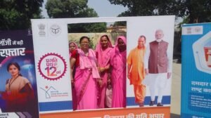 Heavy crowds marked the third day of the exhibition, with the selfie point serving as the center of attraction.