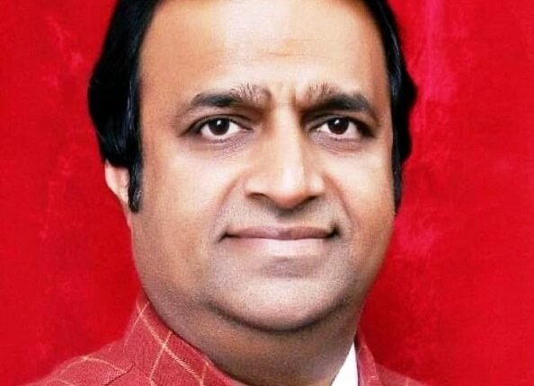 Congress spokesperson Neeraj Gupta accused the government of uprooting people from their homes.
