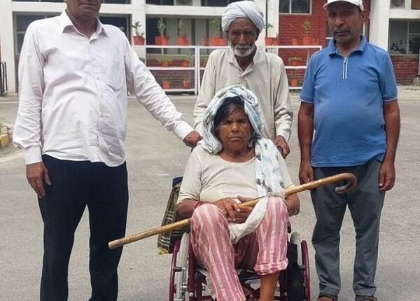 The District Red Cross Society provided a wheelchair to an elderly woman unable to walk.