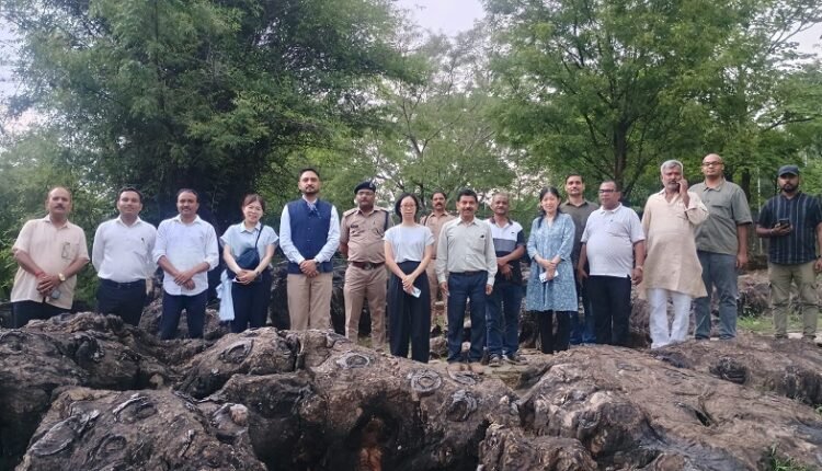 Representatives from NITI Aayog and JICA visited the globally significant Salkhan Fossil Park and gained an understanding of its geological importance.