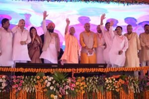 Chief Minister Yogi speaks in Rampur: "Development without discrimination is our government's priority."