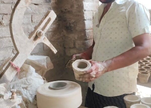 'Mati Kala Yojana' transforms Dodhram's fortunes: Started a business with a ₹1.42 lakh loan; now earns ₹20,000 monthly.