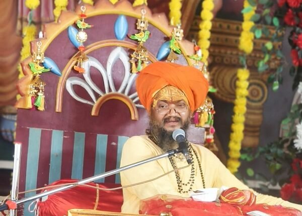 The birth celebration of Lord Krishna was observed with devotion and enthusiasm during the Shrimad Bhagwat Katha; journalists also enjoyed the narration.