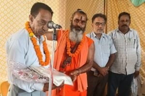 Hariram Jajra met with the Gurjar Gaud brethren in the village of Talwandi Sabo in Punjab province.