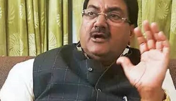 abhay-chautala-hansi-sp-protesters-stone-throwing
