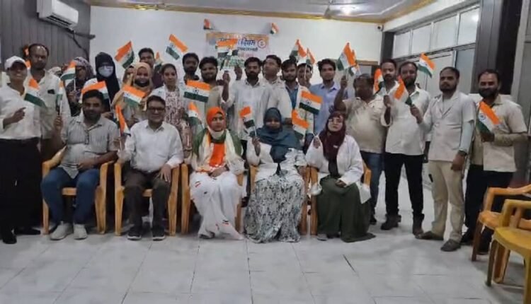 badaun-jhanda-meri-shaan-independence-day-program-yuva-sadbhavna-manch