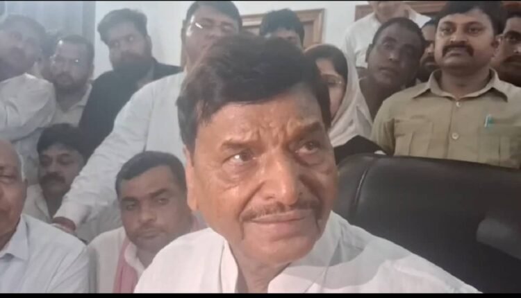 shivpal-yadav-rampur-meets-azam-khan-jail-home