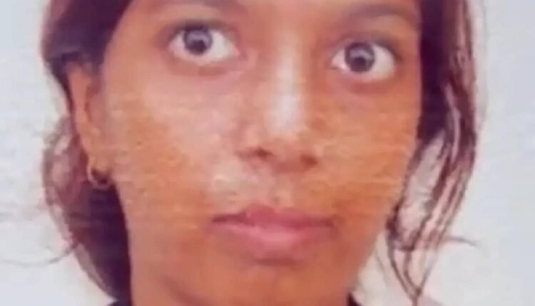 rampur-tanda-swati-saini-dead-body-found-tree-mother-alleges-murder