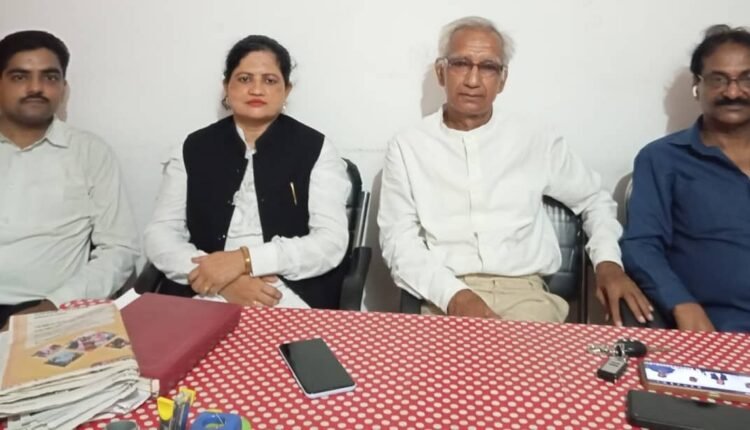 zainab-jahan-advocate-joins-all-india-panchayat-council-aligarh