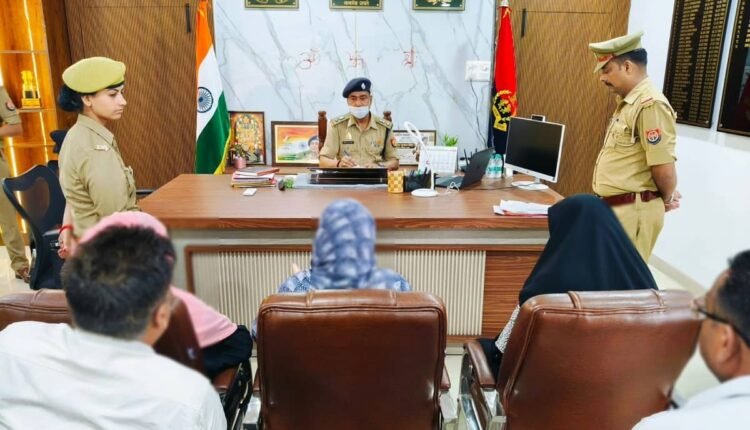 rampur-police-public-hearing-25-kg-ganja-three-arrested