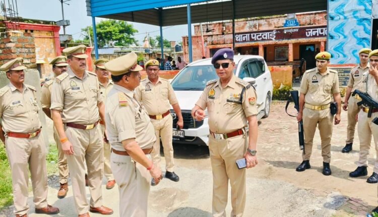 rampur-sp-anil-kumar-singh-inspection-three-police-stations