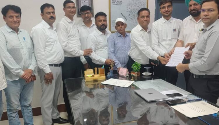 municipal-employees-strike-cleanliness-system-disrupted