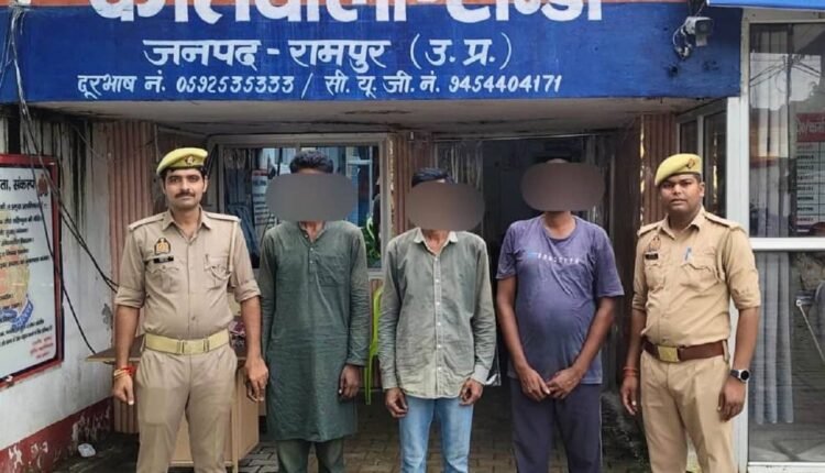 rampur-tanda-police-arrested-three-warrants