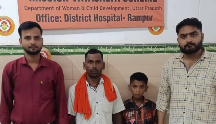 rampur-child-helpline-reunites-12-year-old-deaf-mute-boy-with-family