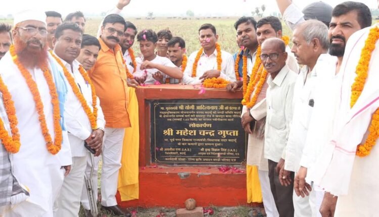badaun-mla-mahesh-chandra-gupta-road-inauguration-development-projects