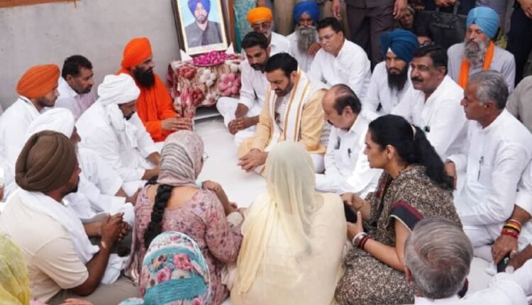 Chief Minister Nayab Singh Saini visited the village of Kuttabadh and paid tribute to soldier Sukhchain Singh.